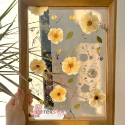 Handmade Dried Flower Frame – Vintage Botanical Decor